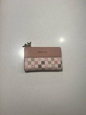 Anne Klein Blush and Cream Checkered Zip Card Wallet